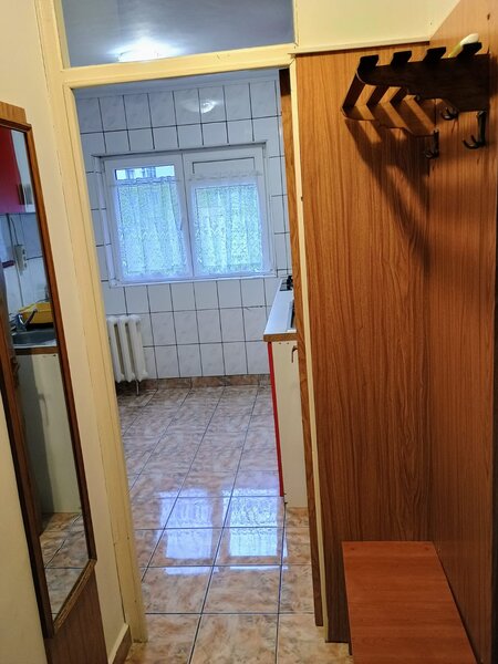 Obor, Stefan cel Mare, semistradal, 3 minute de metrou