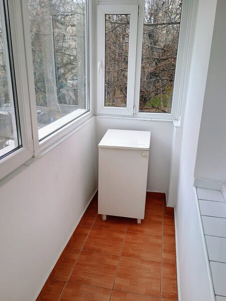 Obor, Stefan cel Mare, semistradal, 3 minute de metrou