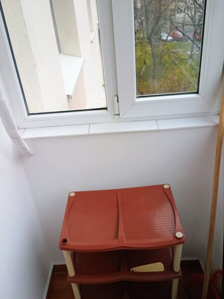 Obor, Stefan cel Mare, semistradal, 3 minute de metrou